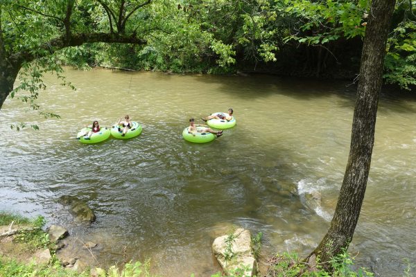 OAR-WildernessCove-Tubing-groupshot